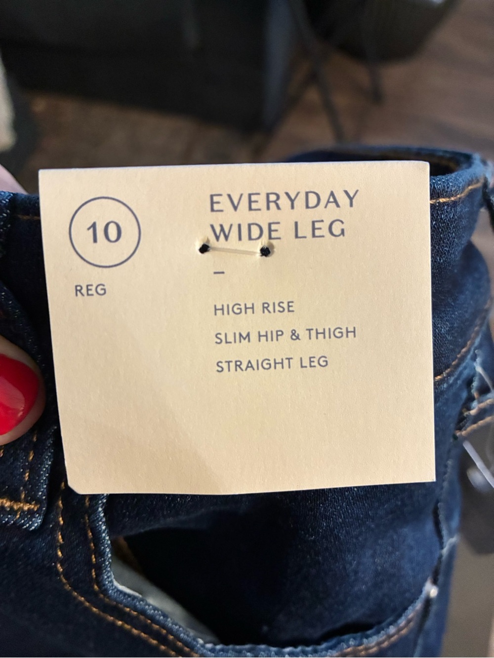 Universal Thread Everyday Wide Leg Women's Jeans in Dark Indigo - Picture 3 of 3